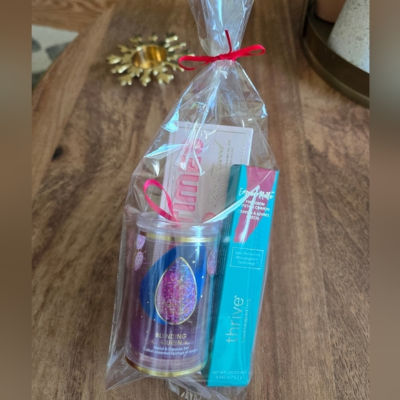 Too Faced + Beauty Blender + Thrive Cosmetics makeup bundle NEW - Picture 13 of 14